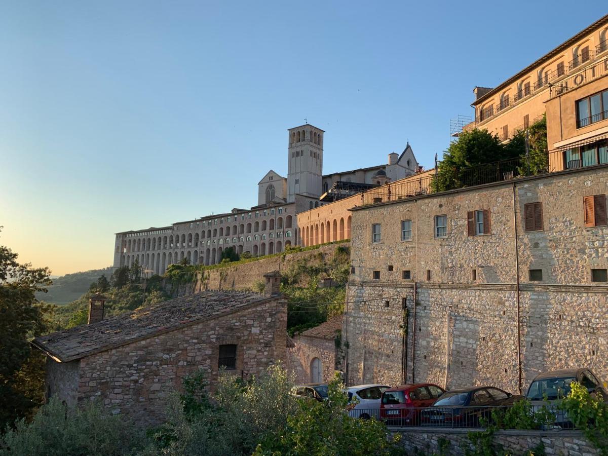 Francesco House Family Lejlighed Assisi Eksteriør billede
