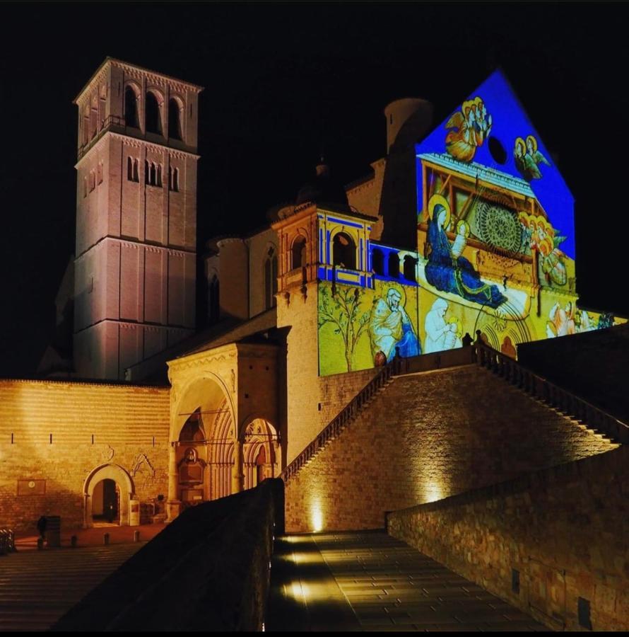 Francesco House Family Lejlighed Assisi Eksteriør billede