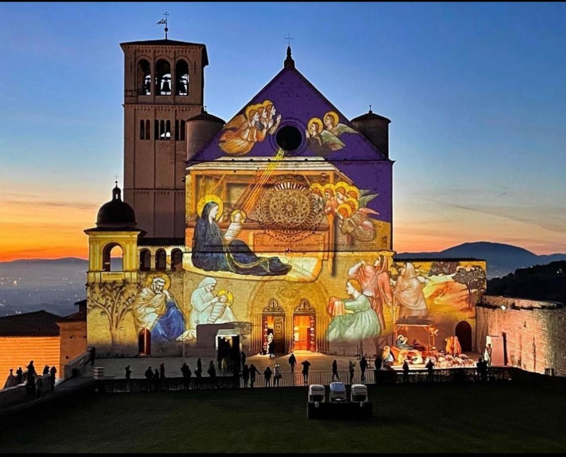 Francesco House Family Lejlighed Assisi Eksteriør billede